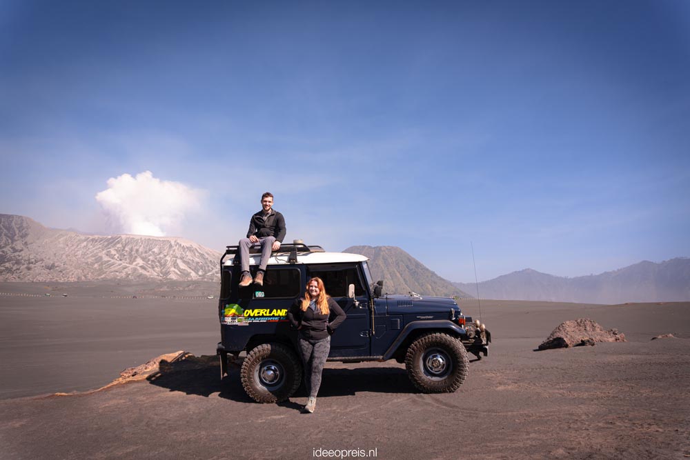 Mount Bromo Jeep foto pose