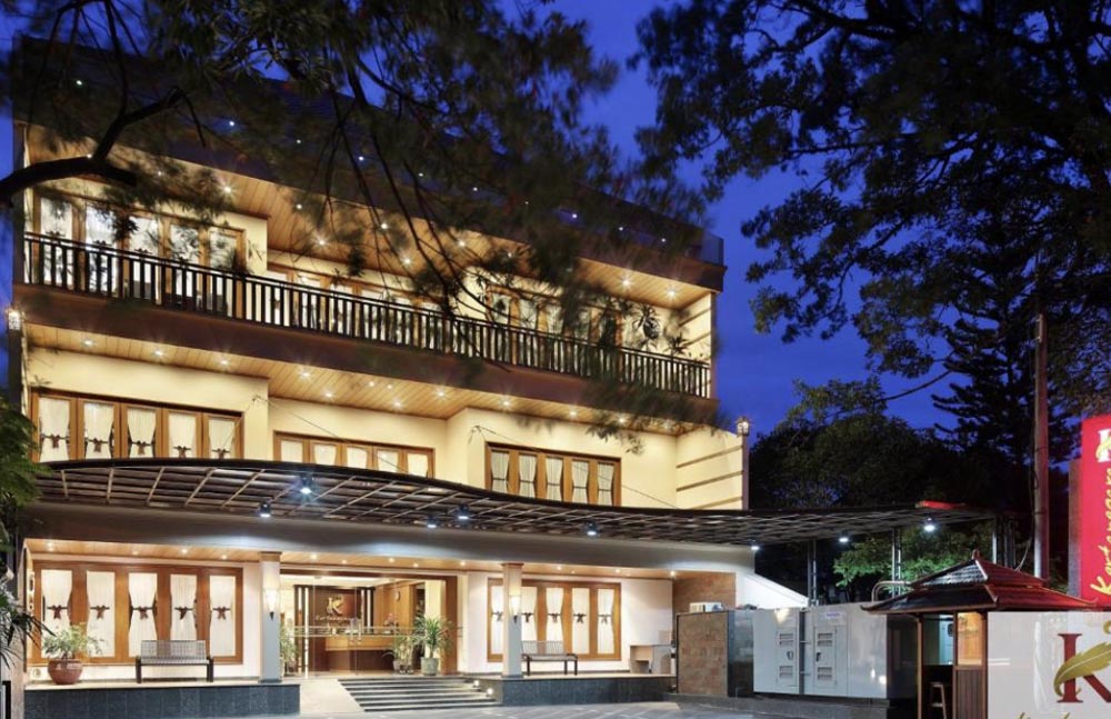 Kertanegara Premium Guest House Foto